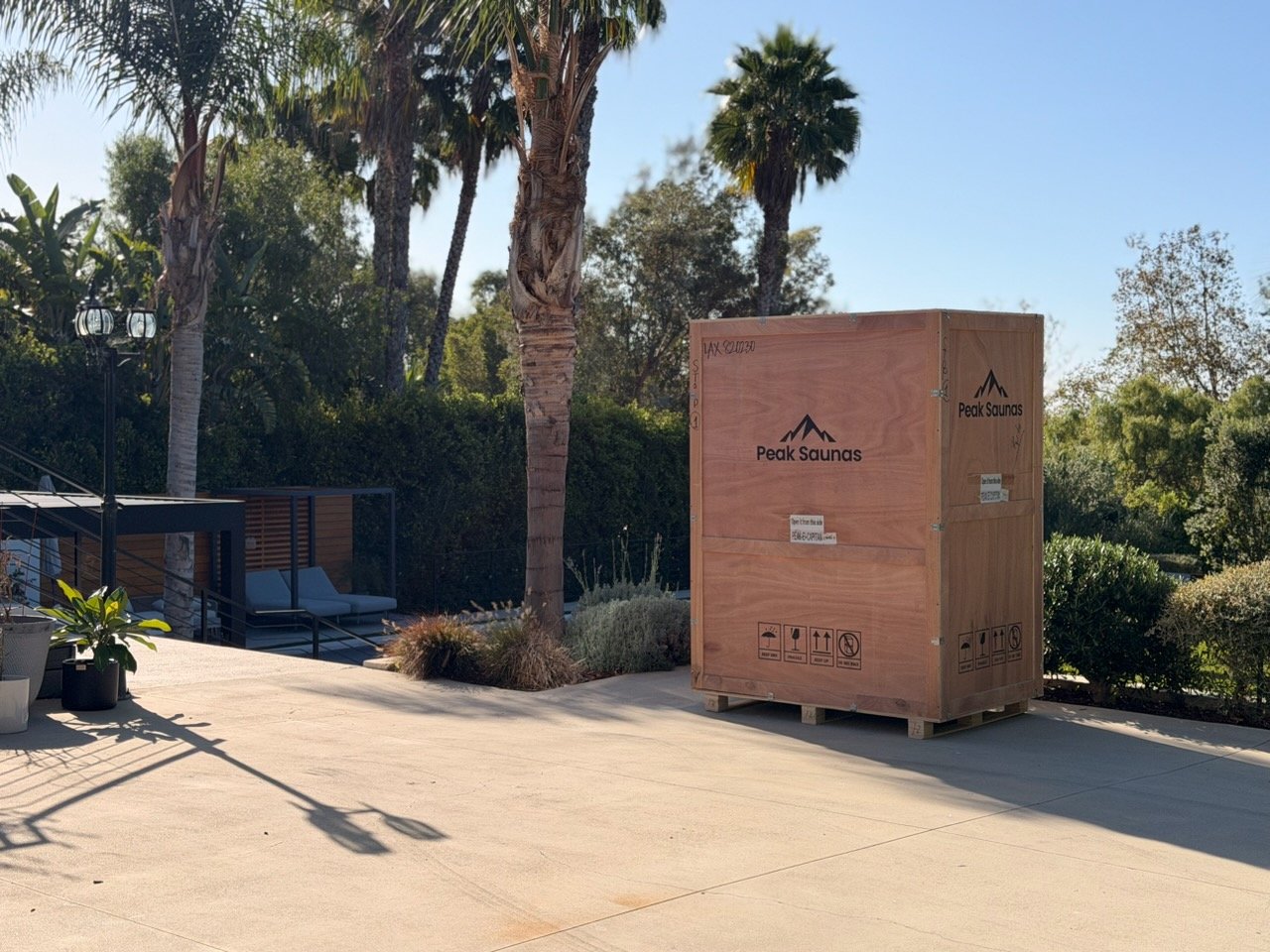 El Capitan delivered in its Peak shipping crate