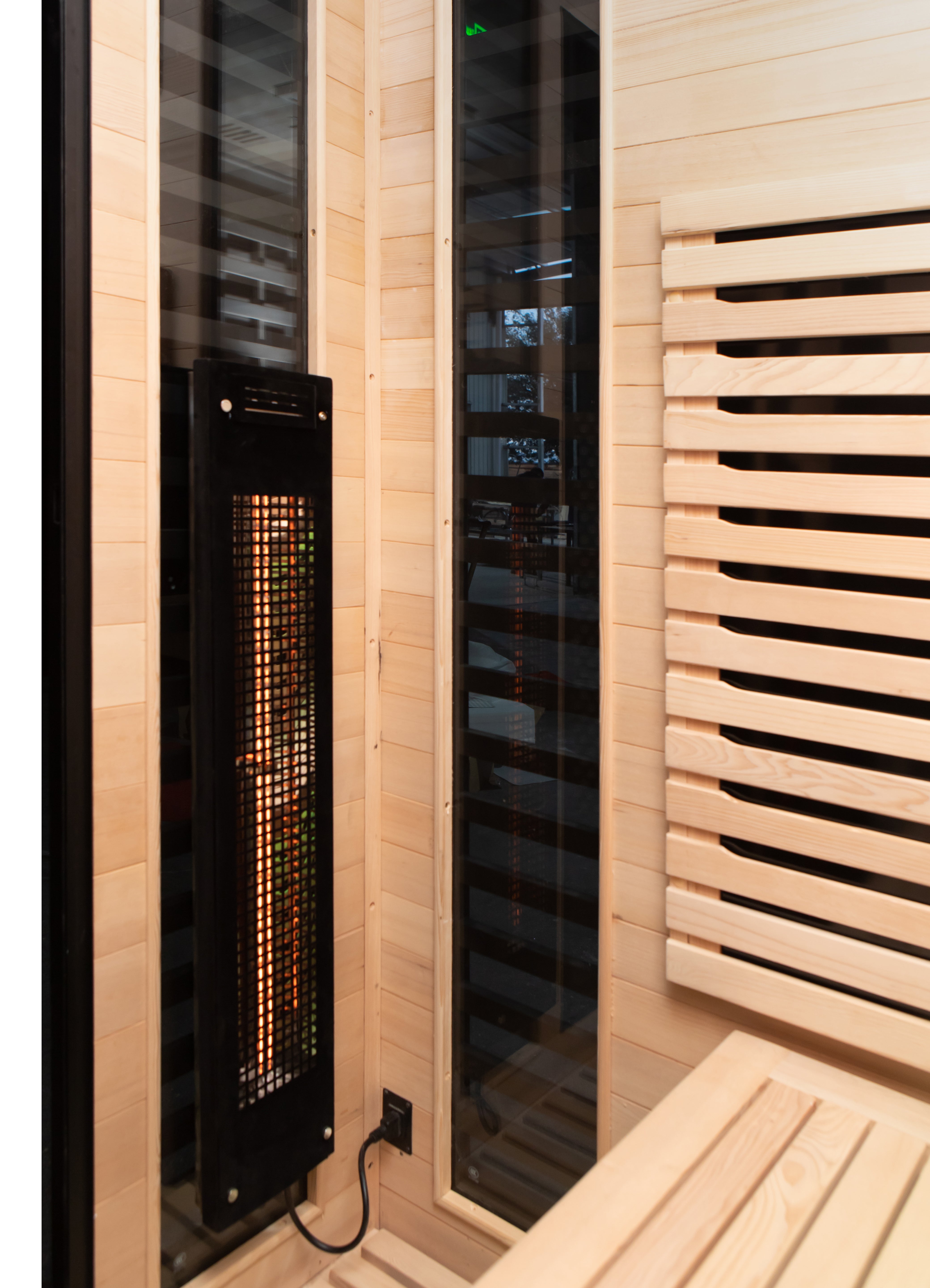 Peak Saunas Kilimanjaro 5-Person Outdoor Full Spectrum Infrared Sauna with Built-In XL Medical-Grade Red Light Therapy and Smart WiFi App Control