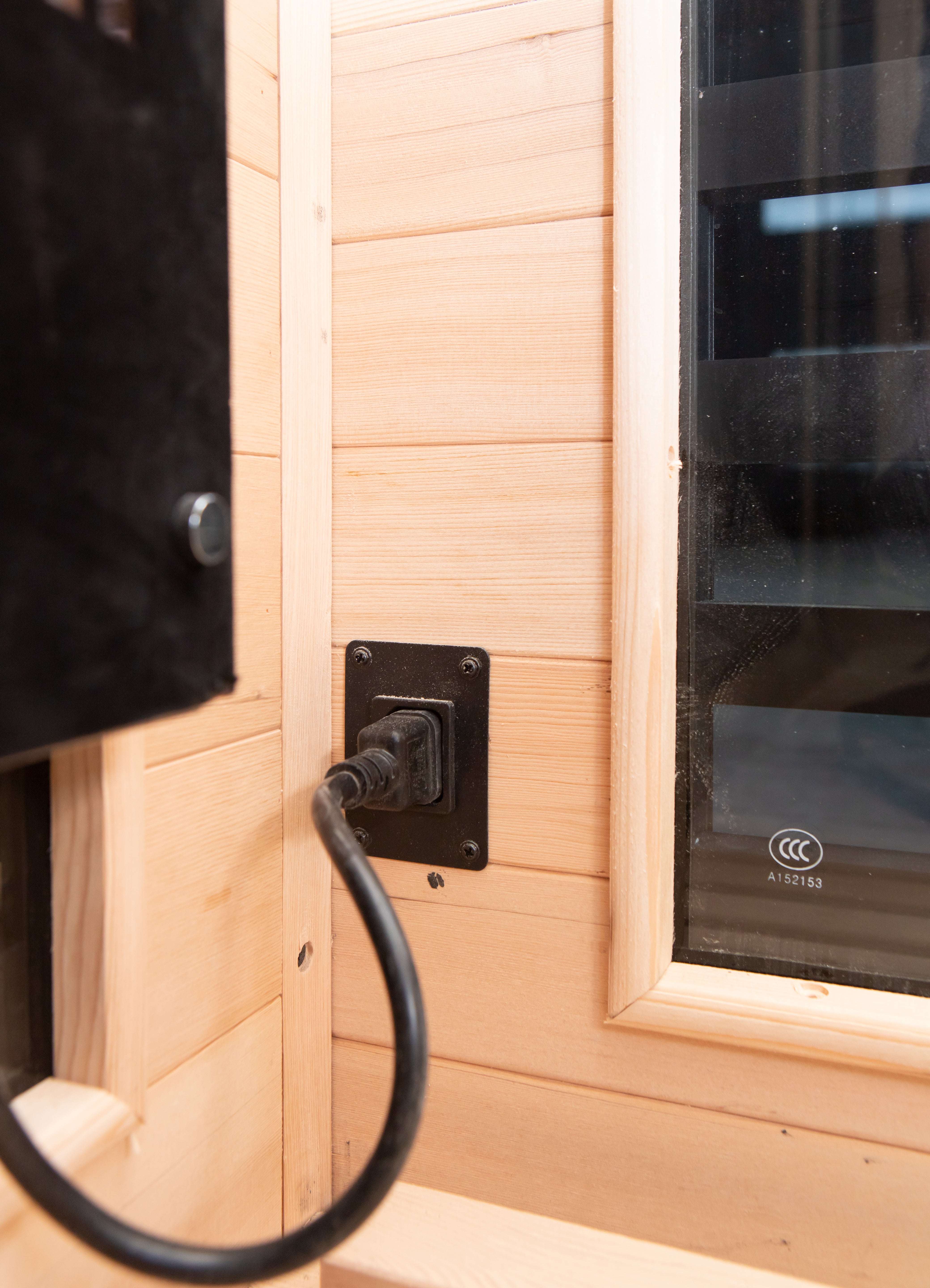 Peak Saunas Kilimanjaro 5-Person Outdoor Full Spectrum Infrared Sauna with Built-In XL Medical-Grade Red Light Therapy and Smart WiFi App Control