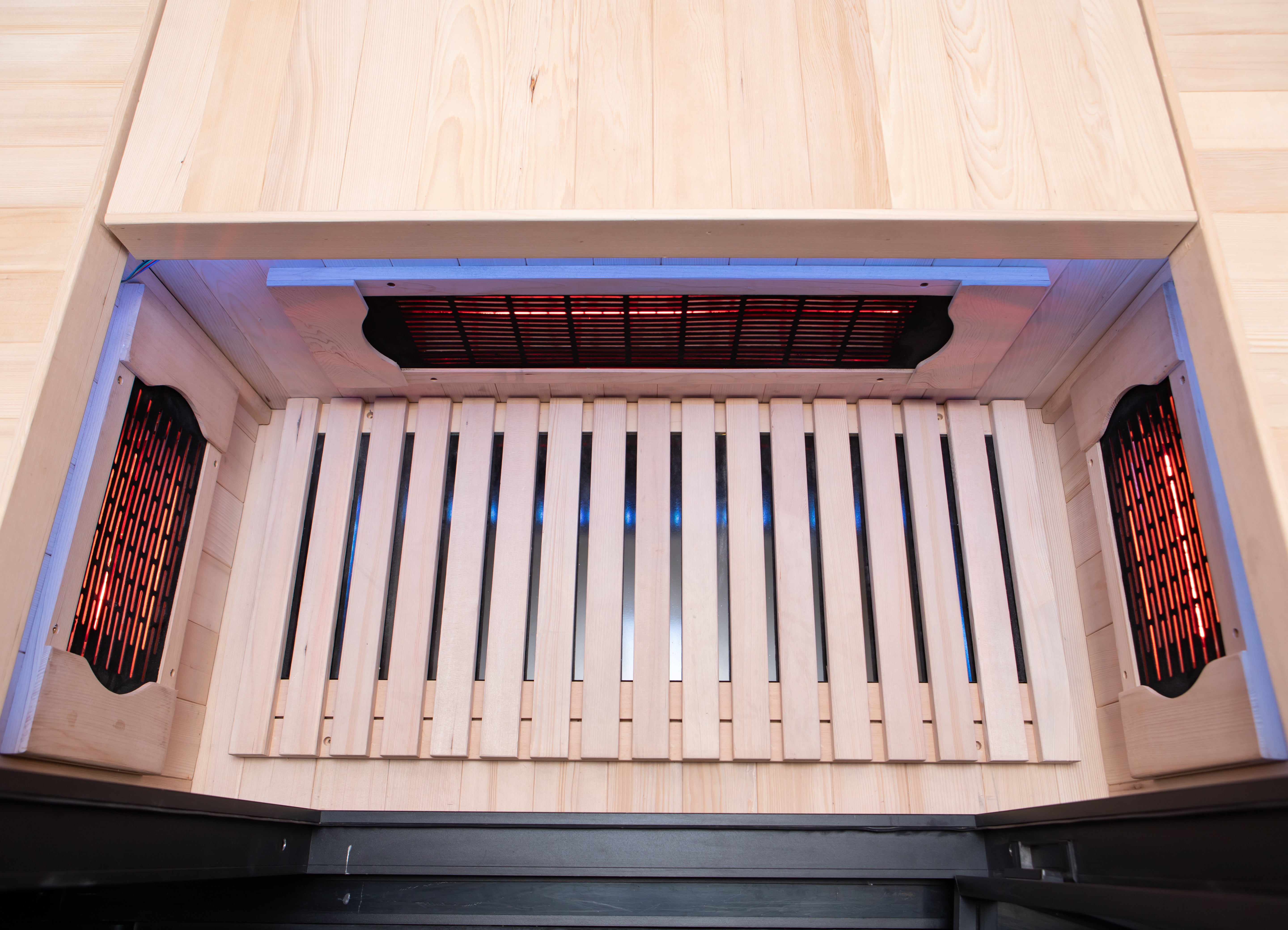 Peak Saunas El Capitan 4-Person Outdoor Full Spectrum Infrared Sauna with Built-In XL Medical-Grade Red Light Therapy and Smart WiFi App Control